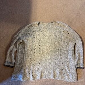 Cabi gray baggie sweater size S